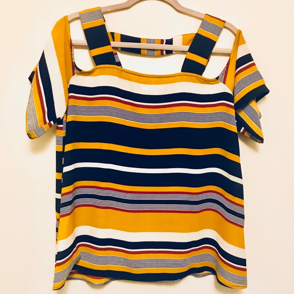 FOURTEENTH PLACE 🔸🔹 Striped Tank